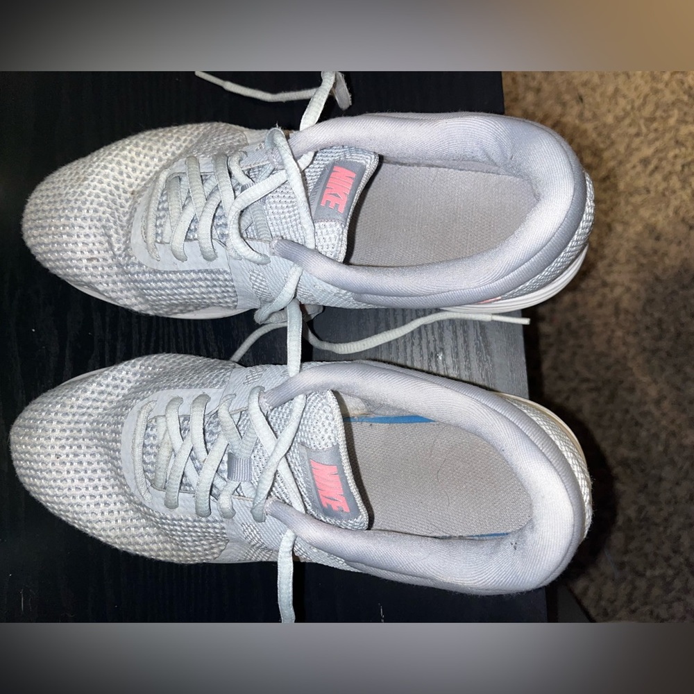 Size 10 Nike shoes